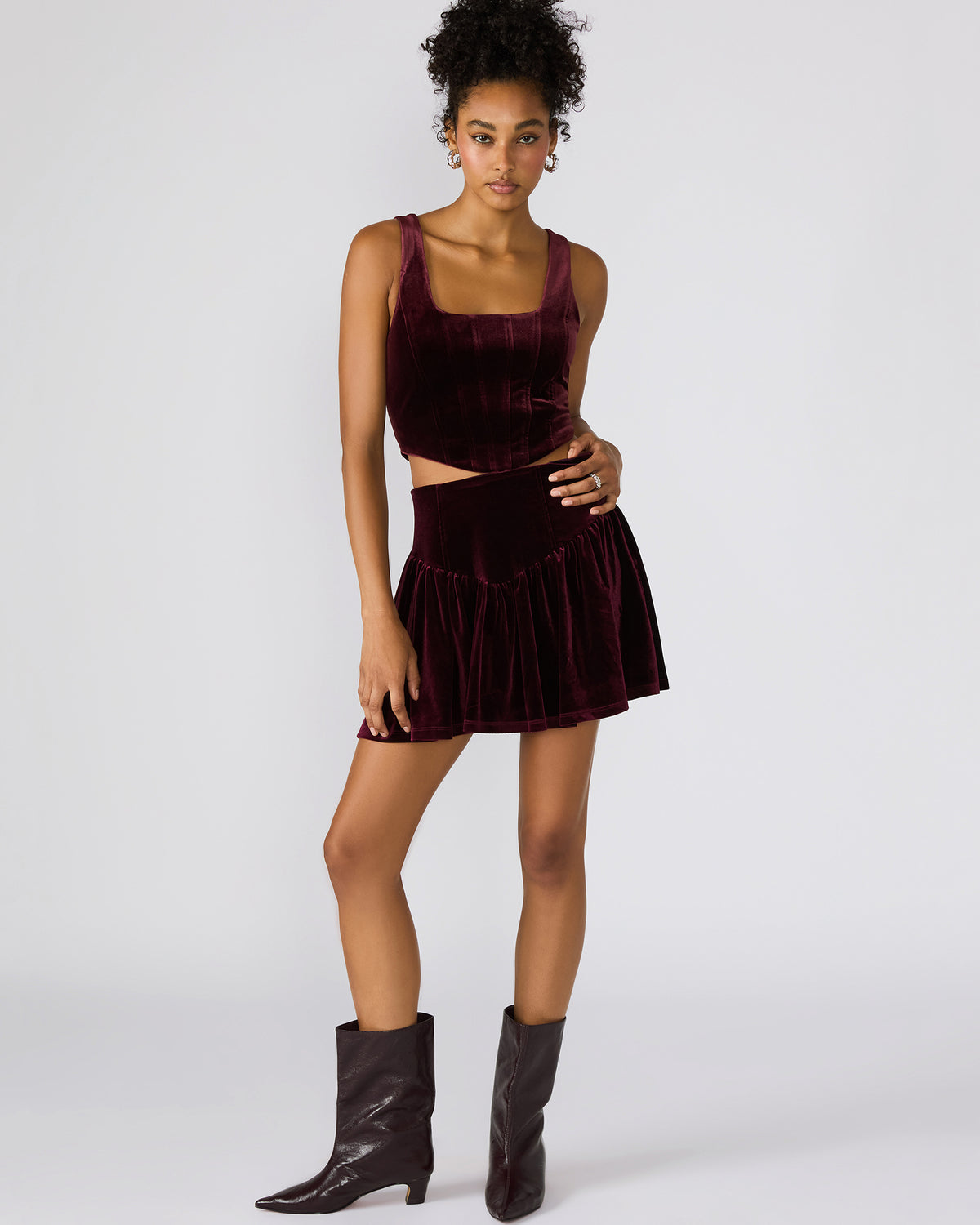 ARYANNA Wine Cropped Velvet Women's Top - Steve Madden