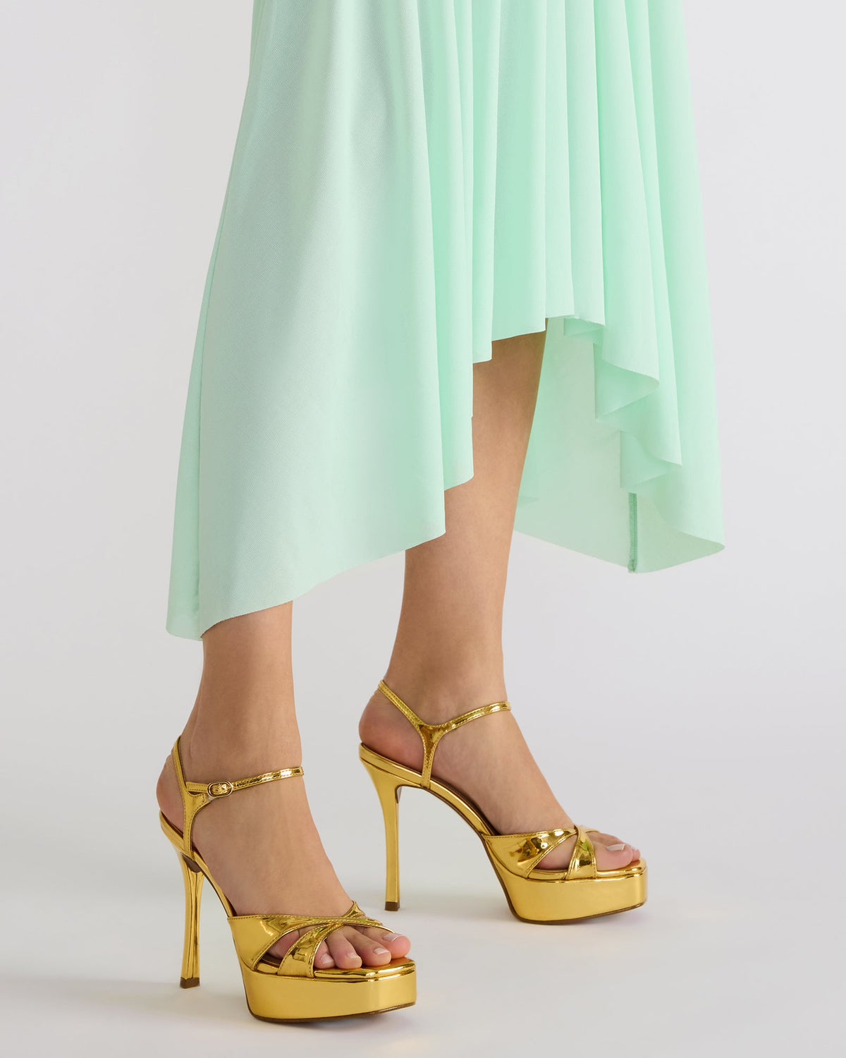SCARLET Gold Square-Toe Strappy Platform Women's Heel - Steve Madden