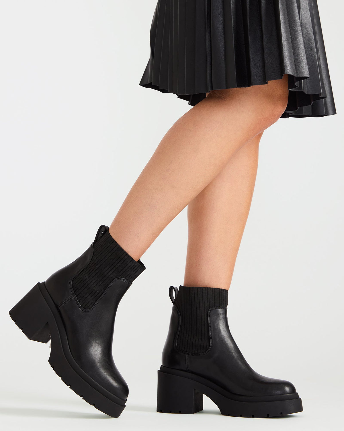 KOA Black Lug Sole Chelsea Women's Ankle Boot - Steve Madden