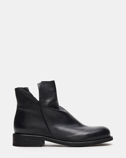 HUGHIE Black Leather Women's Ankle Boot - Steve Madden
