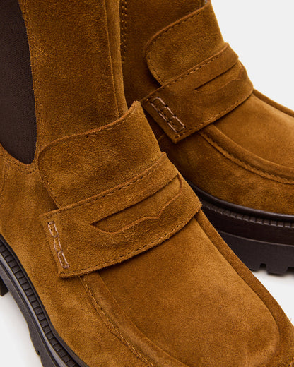 CONWAY Coganc Suede Platform Lug Chelsea Women's Ankle Boot - Steve Madden