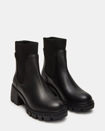 HUTCHH20 Black Water-Resistant Lug Sole Ankle Boot | Women's Booties - Steve Madden