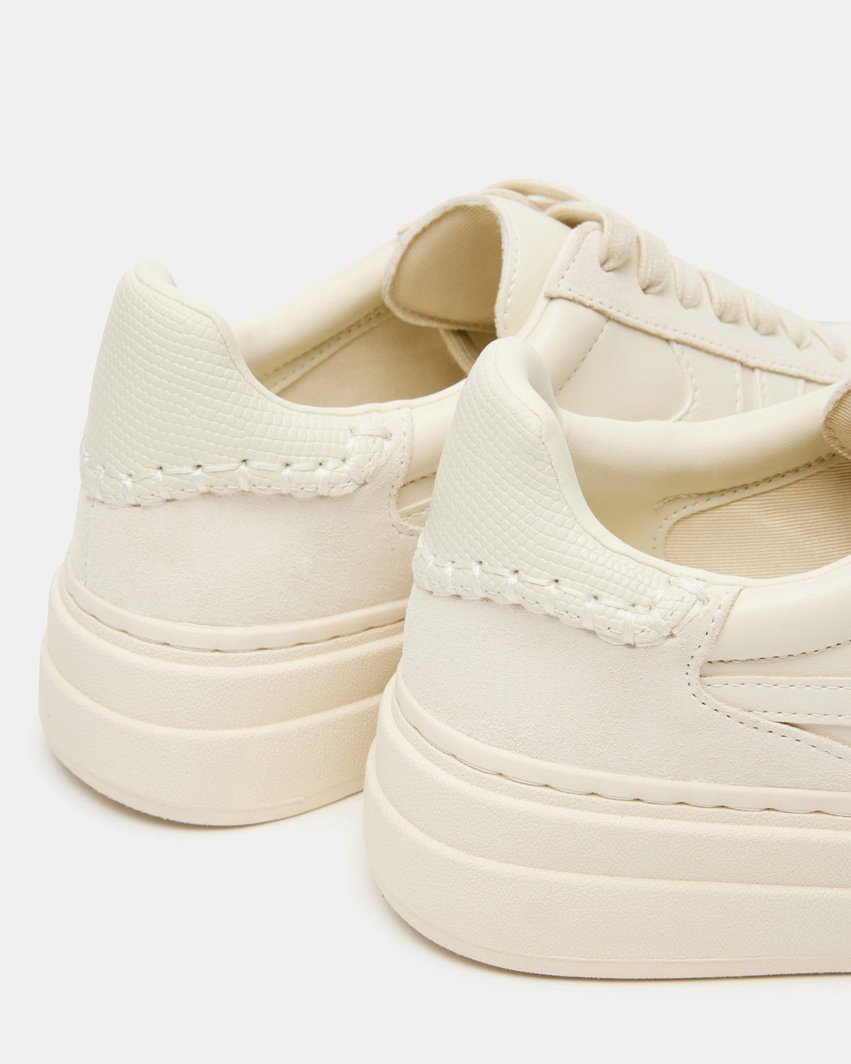 DODGE Off-White Low-Top Platform Women's Sneaker - Steve Madden