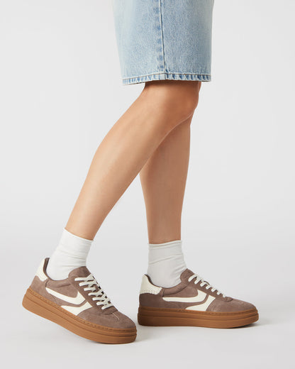 DODGE Espresso Low-Top Platform Women's Sneaker - Steve Madden
