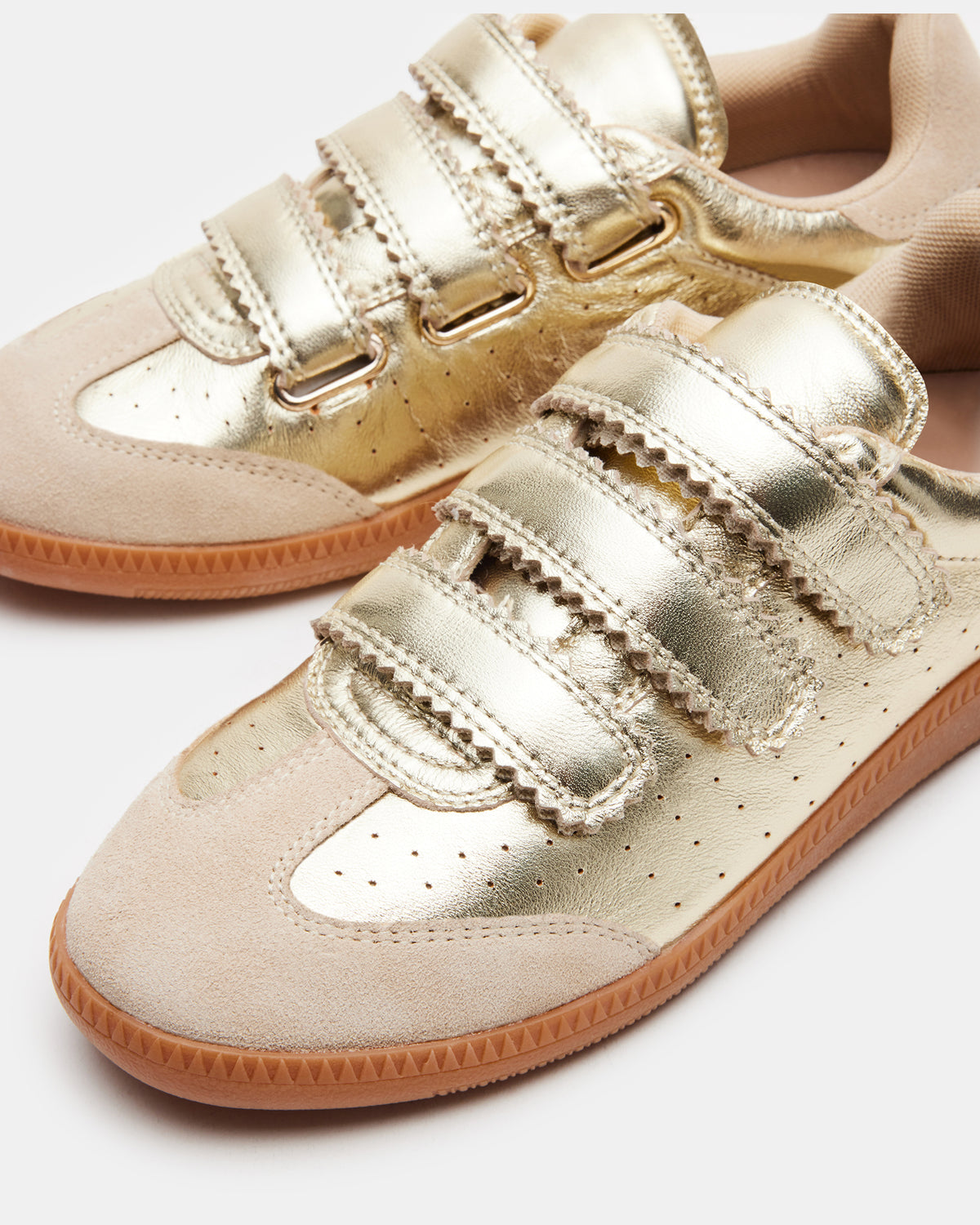 MOMENTUM Gold Velcro Low-Top Women's Sneakers - Steve Madden