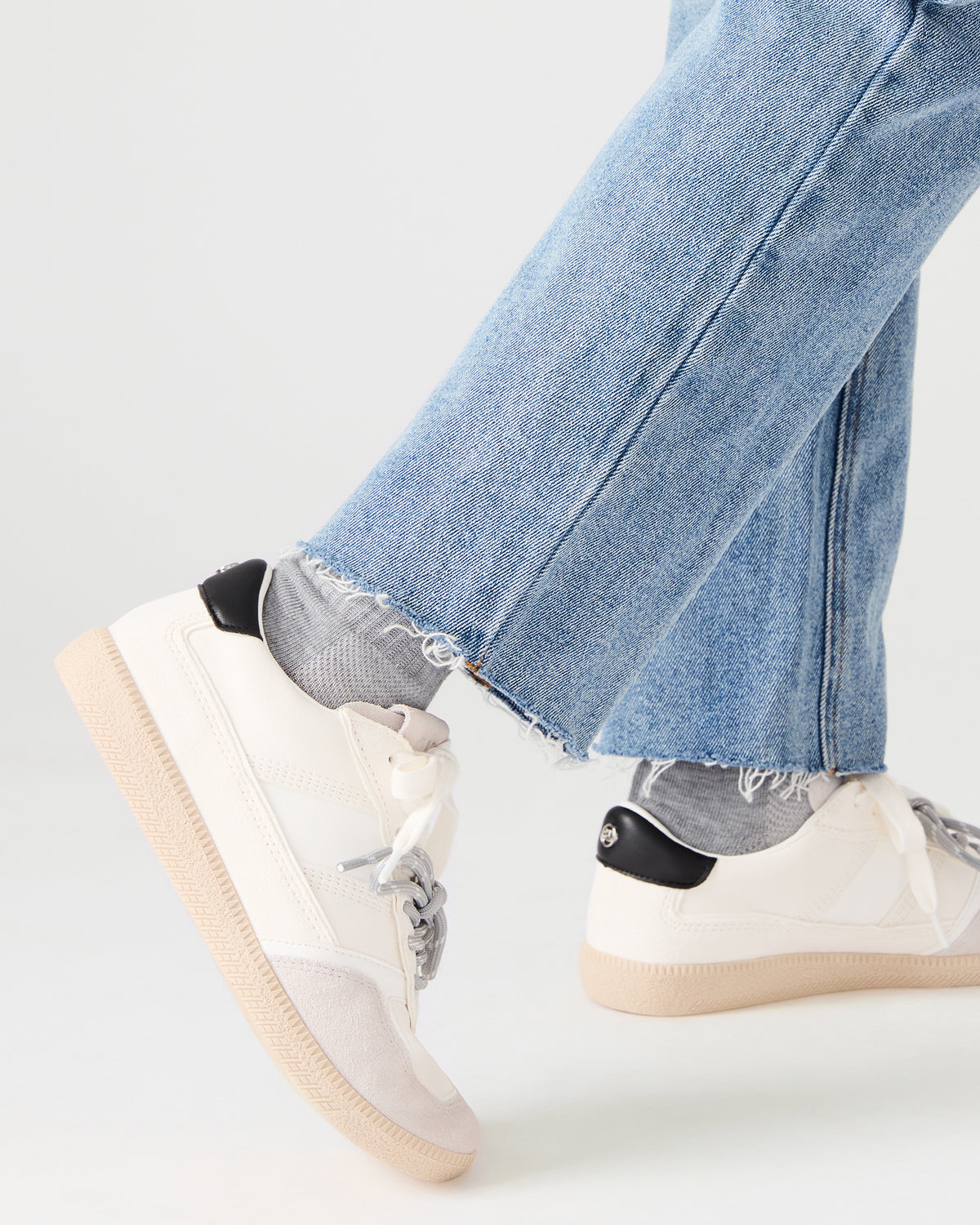 SPORTY White Low-Top Lace-Up Women's Sneaker - Steve Madden