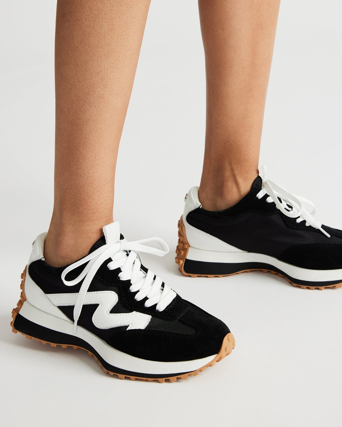CAMPO Black/White Lace-Up Women's Sneaker - Steve Madden