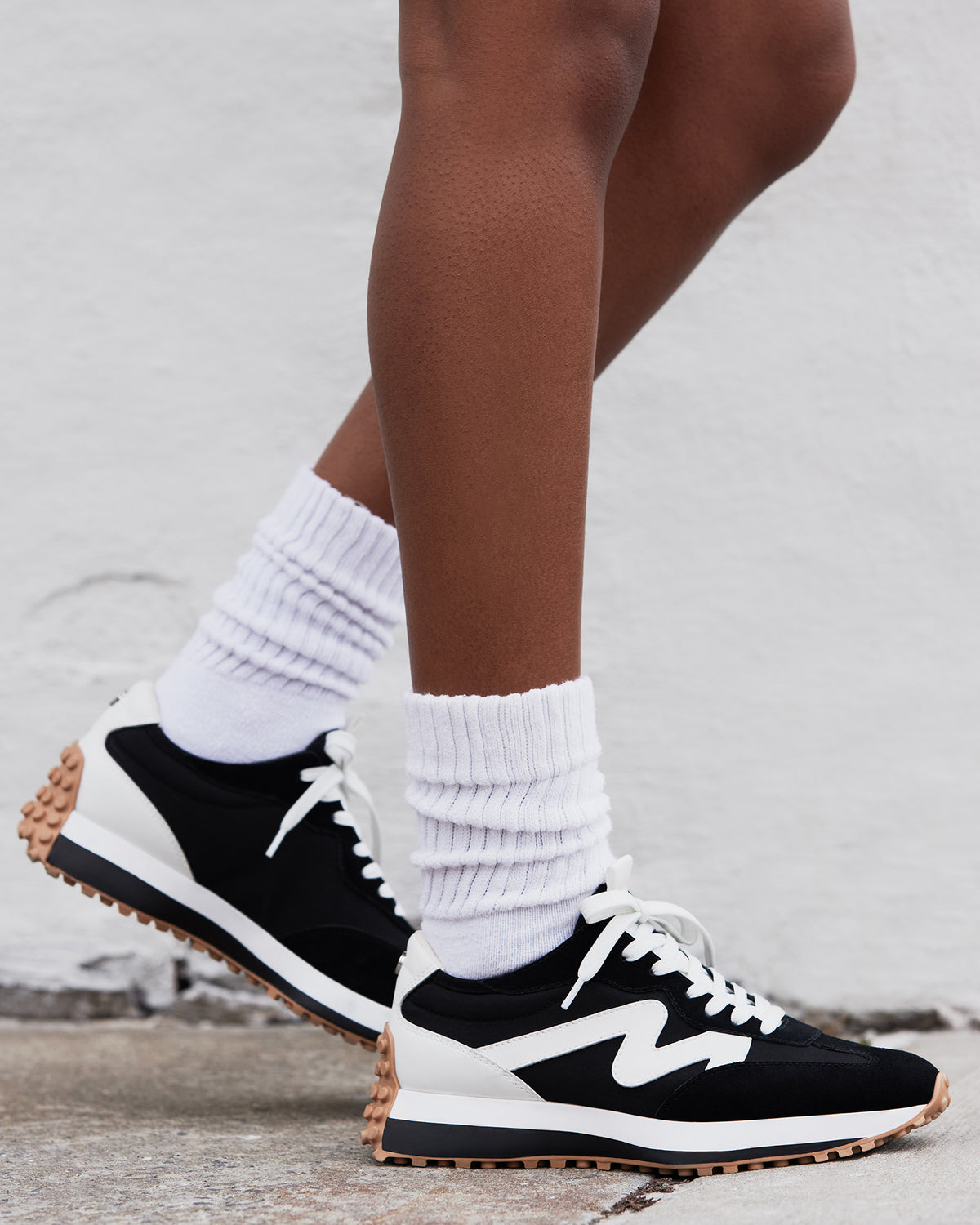 CAMPO Black/White Lace-Up Women's Sneaker - Steve Madden