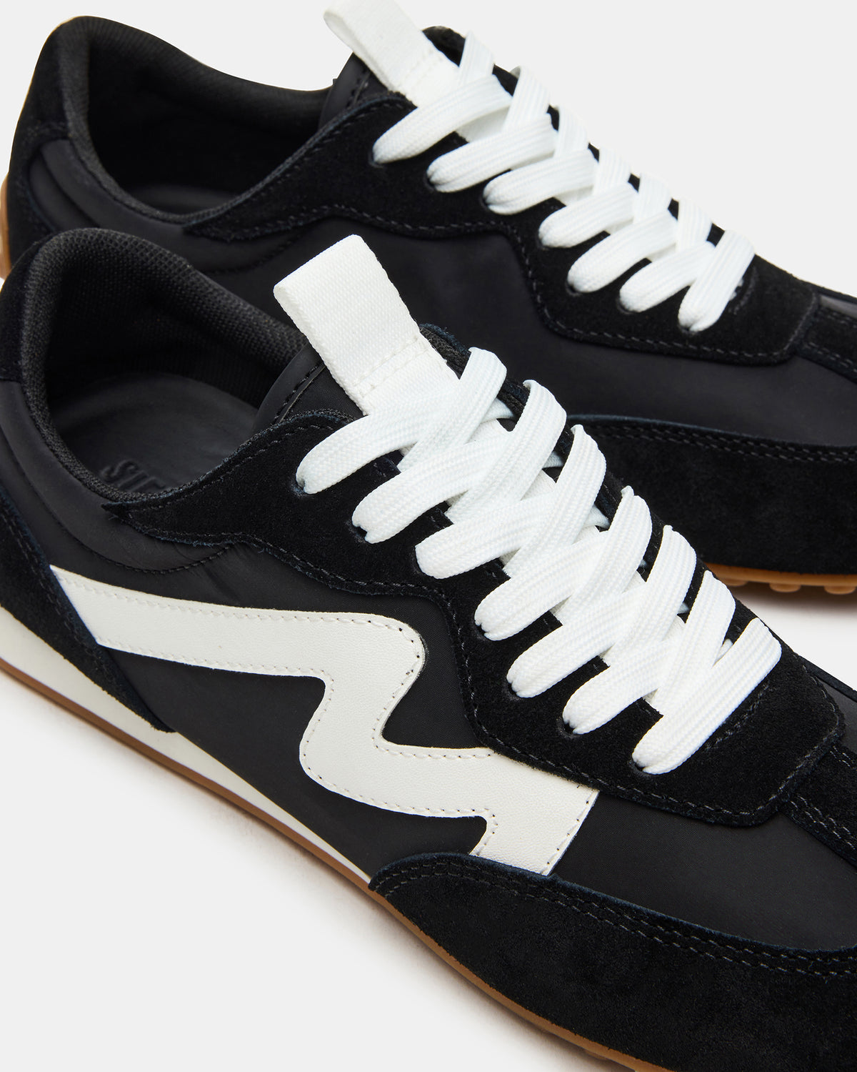 CASPER Black/White Low-Top Lace-Up Women's Sneaker - Steve Madden