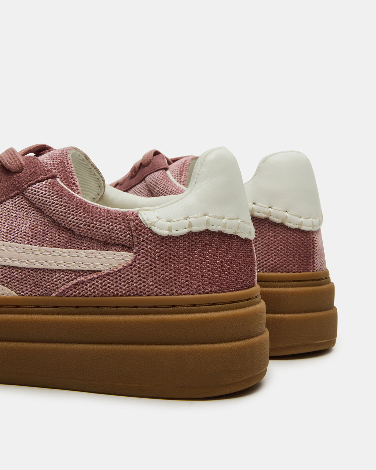 DODGE Mauve Low-Top Platform Women's Sneaker - Steve Madden
