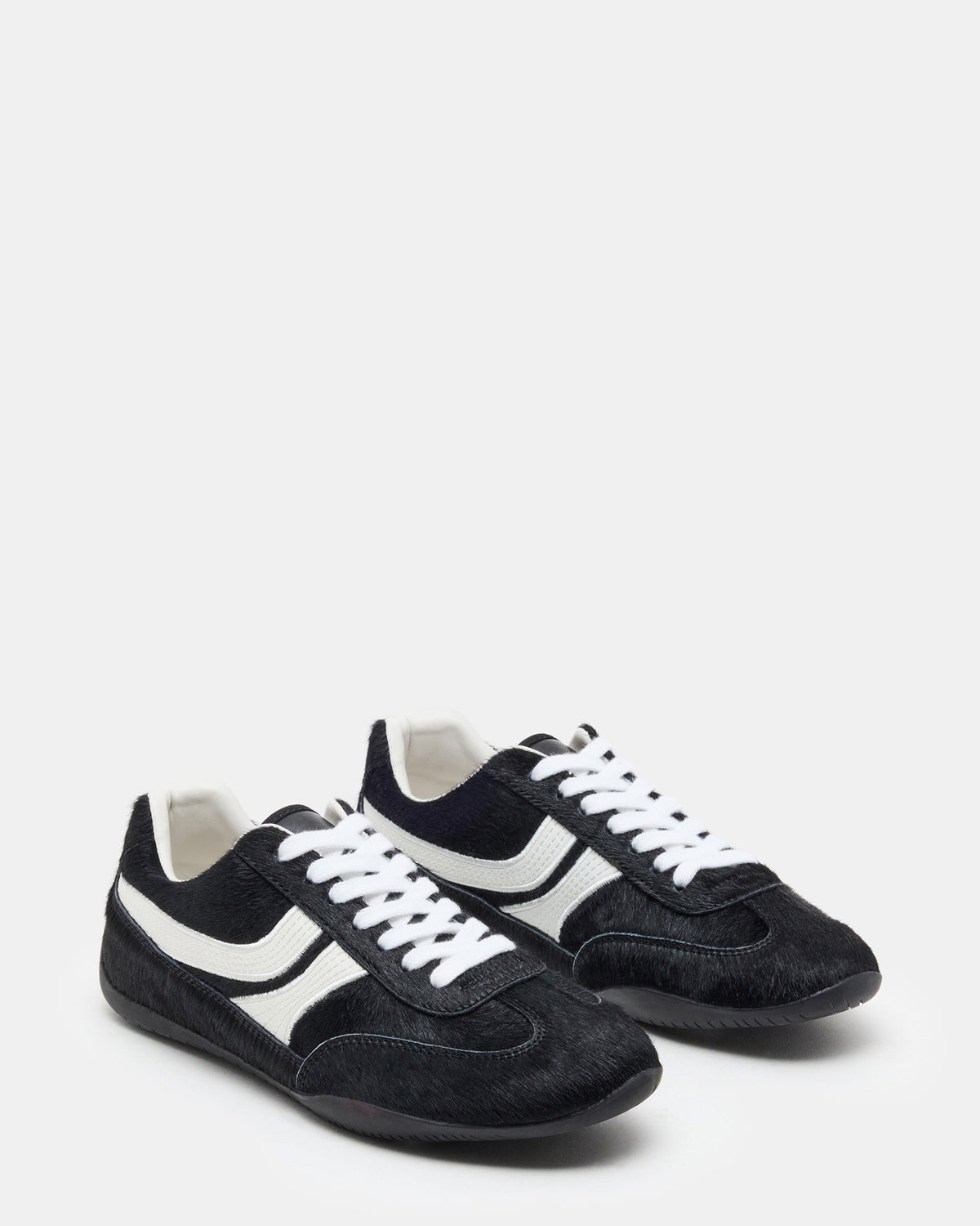 DOBSON Black Multi Women's Low-Top Lace-Up Sneaker - Steve Madden