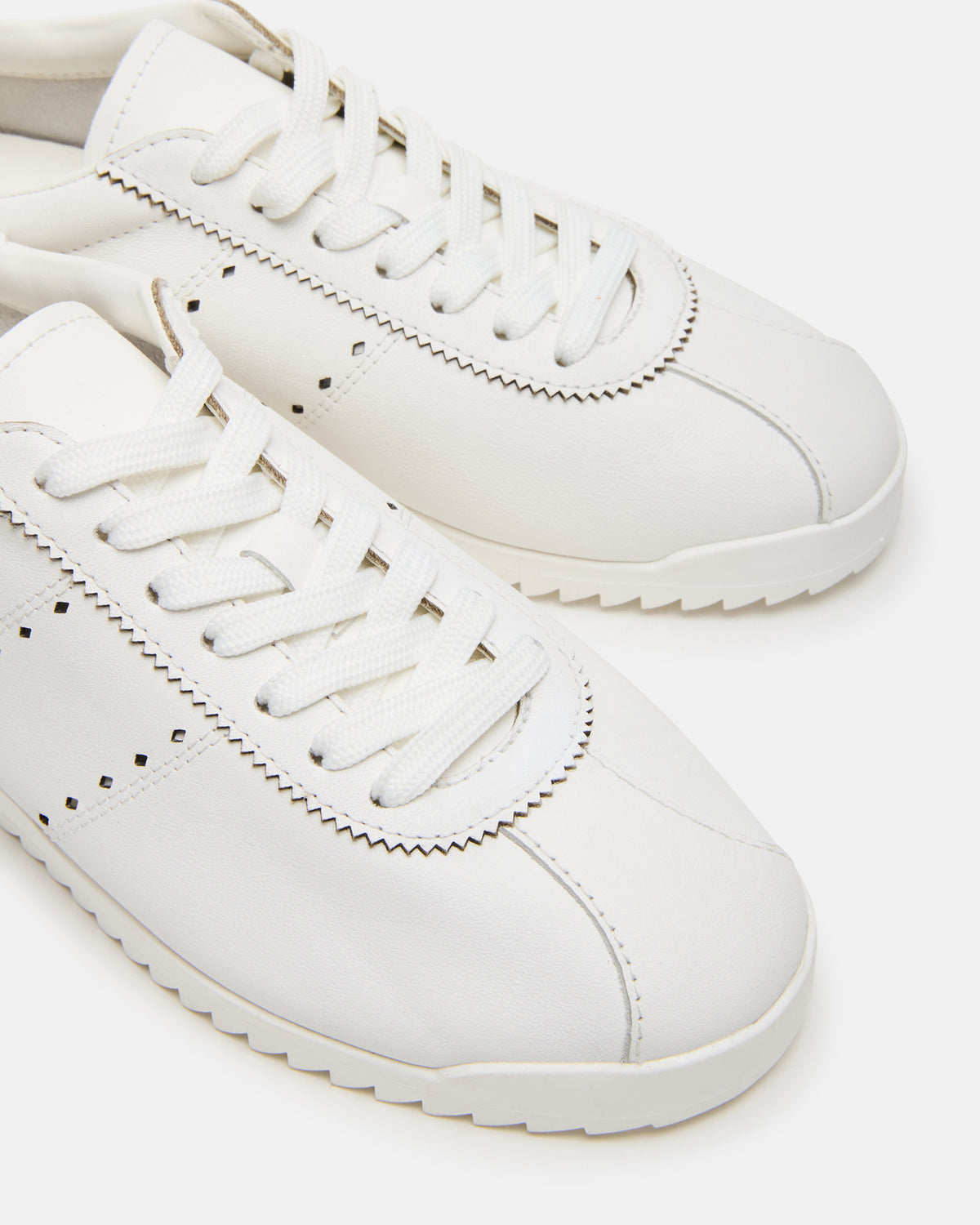 MIRAGE White Leather Women's Low-Top Sneaker - Steve Madden