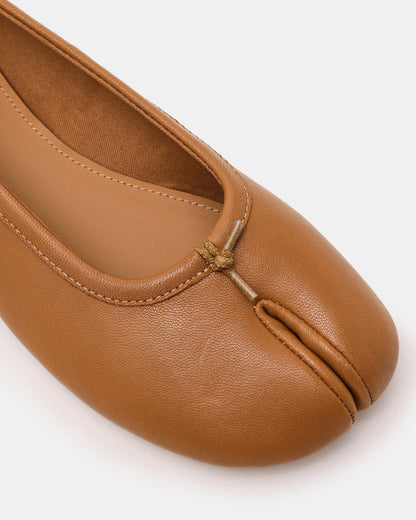 CALICO Tan Leather Split Toe Tabi Women's Ballet Flat - Steve Madden