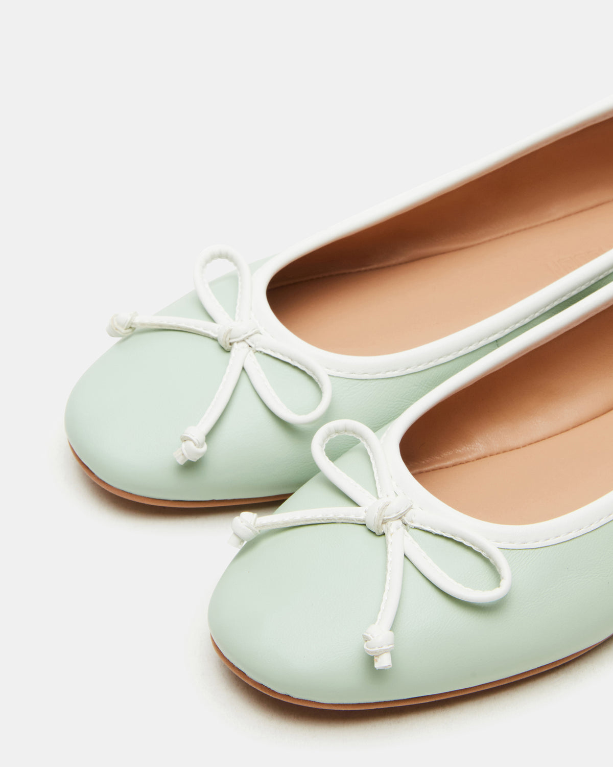 VIXEN Pistachio Women's Ballet Flats - Steve Madden