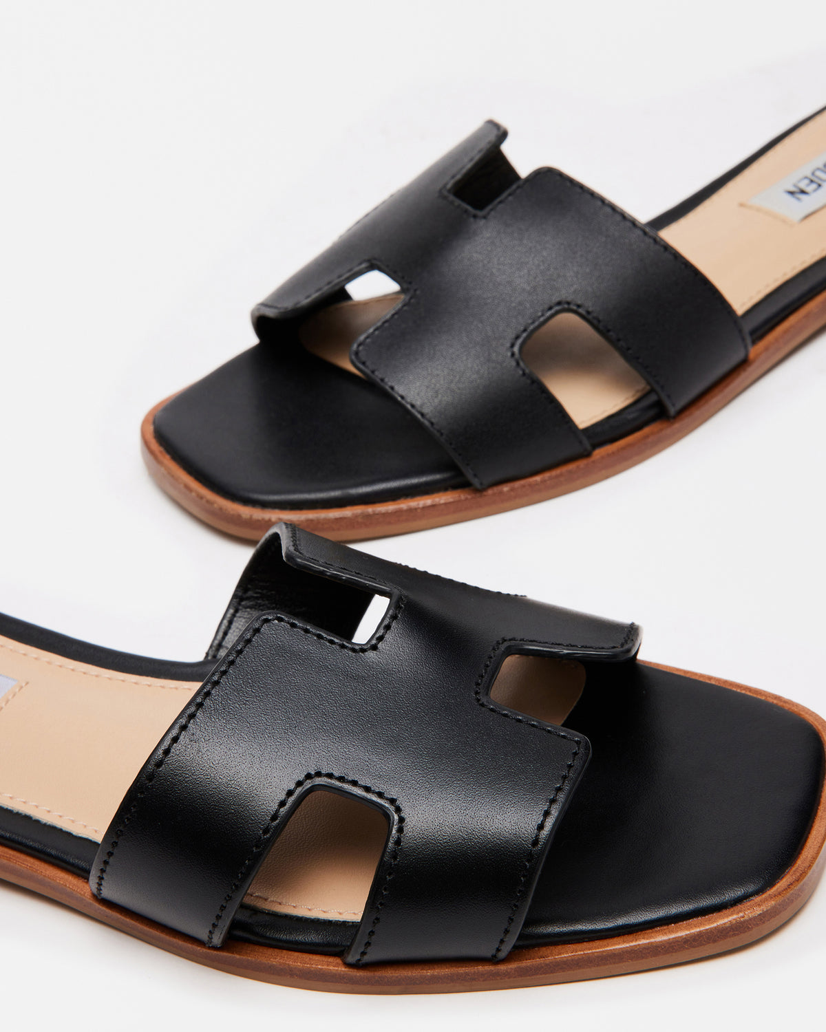 HADYN Black Leather Sandal | Women's Designer Sandals - Steve Madden