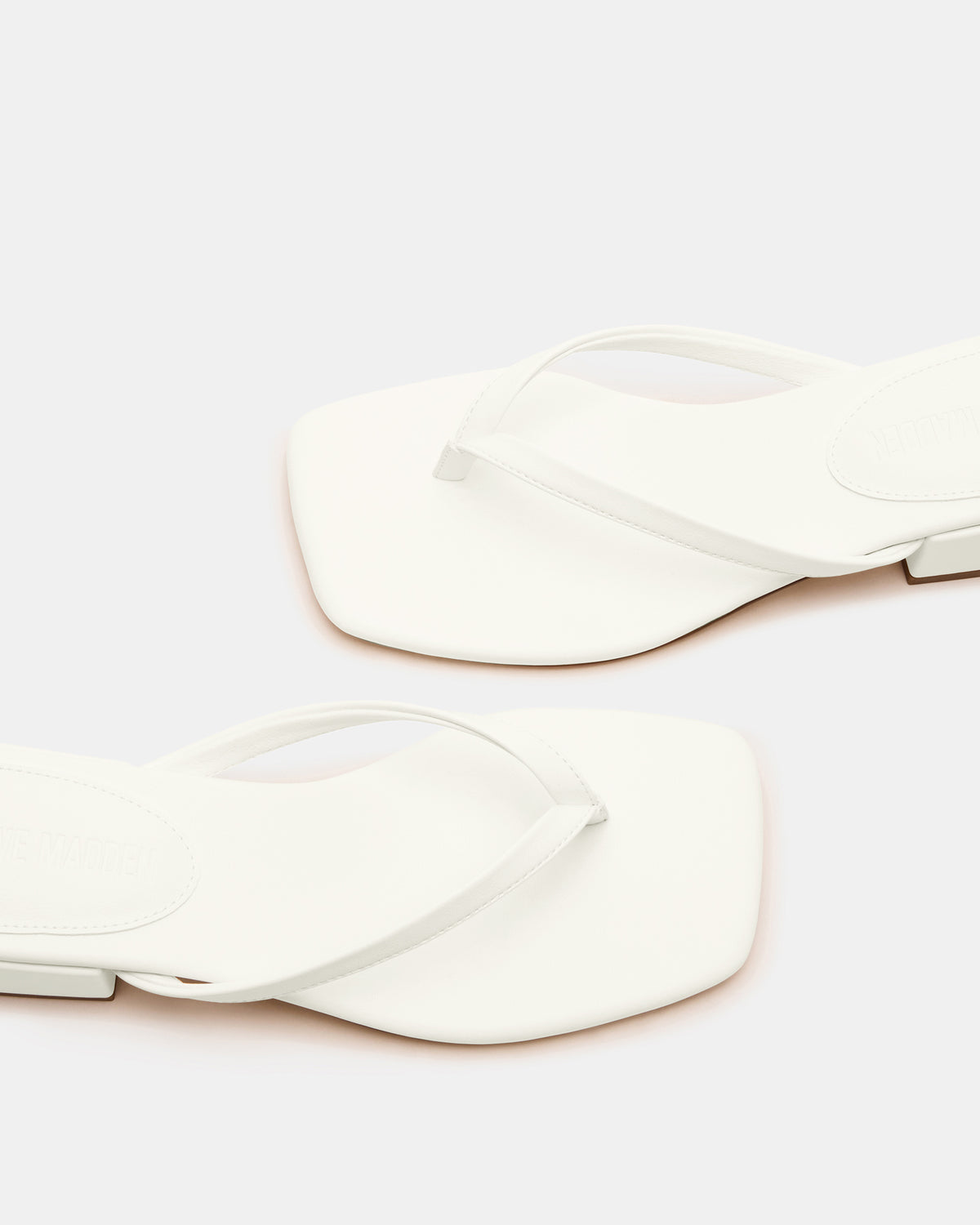 CARIBBEAN White Square-Toe Mule Thong Women's Sandal - Steve Madden