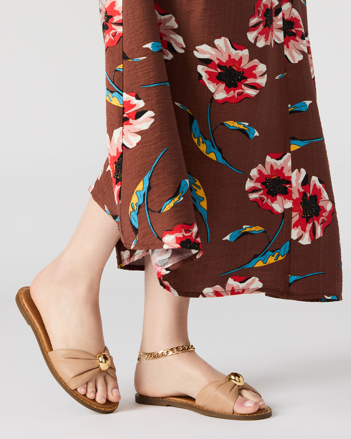 DIPSY Tan Leather Slide Rounded Toe Women's Sandal - Steve Madden