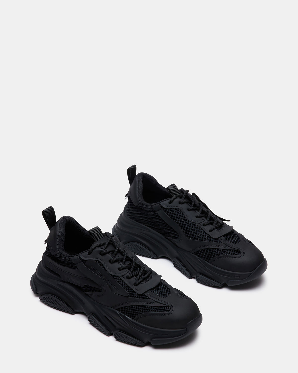 POSSESS Black Low-Top Lace-Up Men's Sneaker - Steve Madden