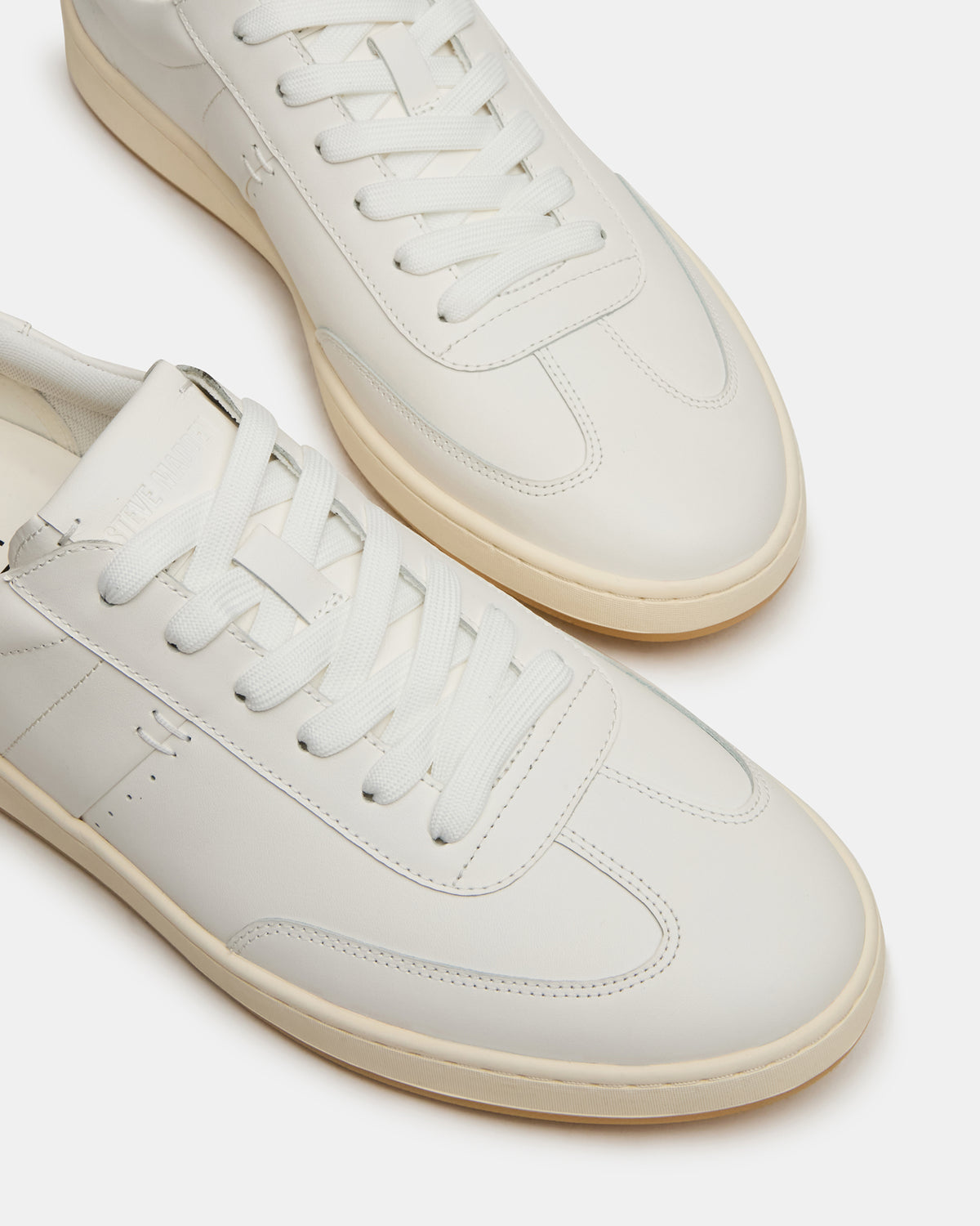 DYLAN White Low-Top Lace-Up Platform Men's Sneaker - Steve Madden
