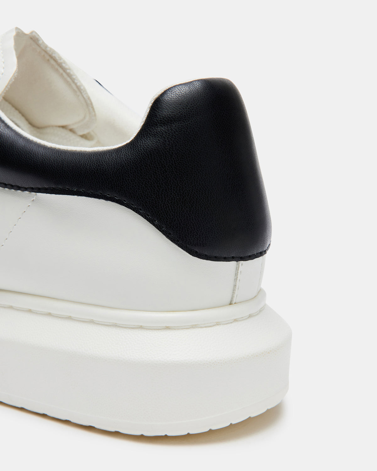 FROSTED White Multi Men's Low-Top Lace-Up Sneaker - Steve Madden
