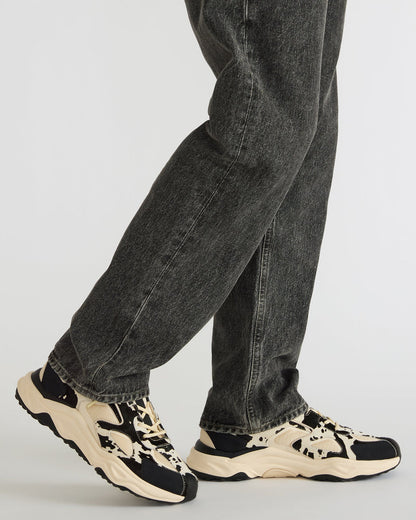 SALVADOR Black/White Low-Top Lace-Up Men's Sneaker - Steve Madden