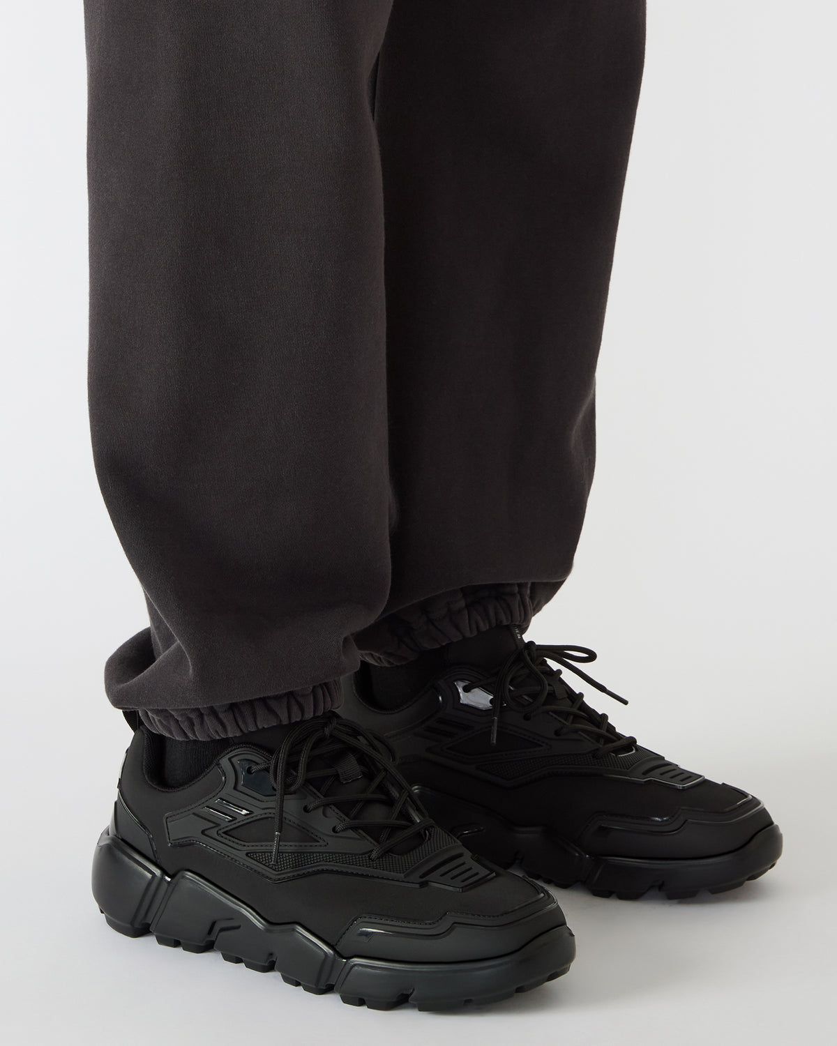 PACE Black Low-Top Lace-Up Men's Sneaker - Steve Madden