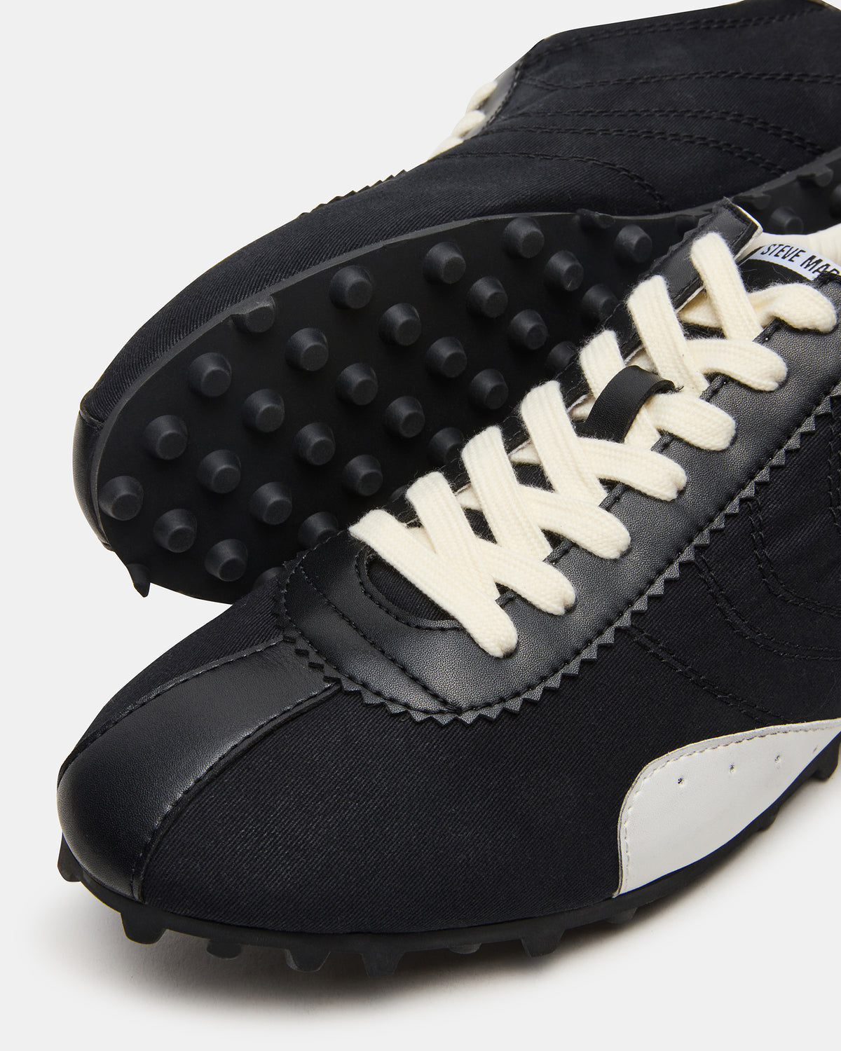 PUZZLE Black Low-Top Lace-Up Men's Sneaker - Steve Madden