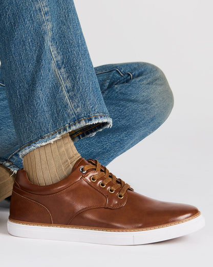 GUSS Tan Low-Top Men's Casual Shoe - Steve Madden