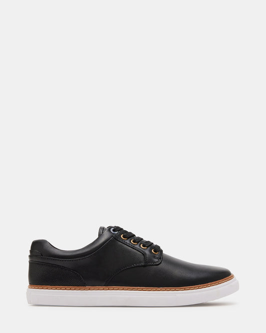 GUSS Black Low-Top Men's Casual Shoe - Steve Madden