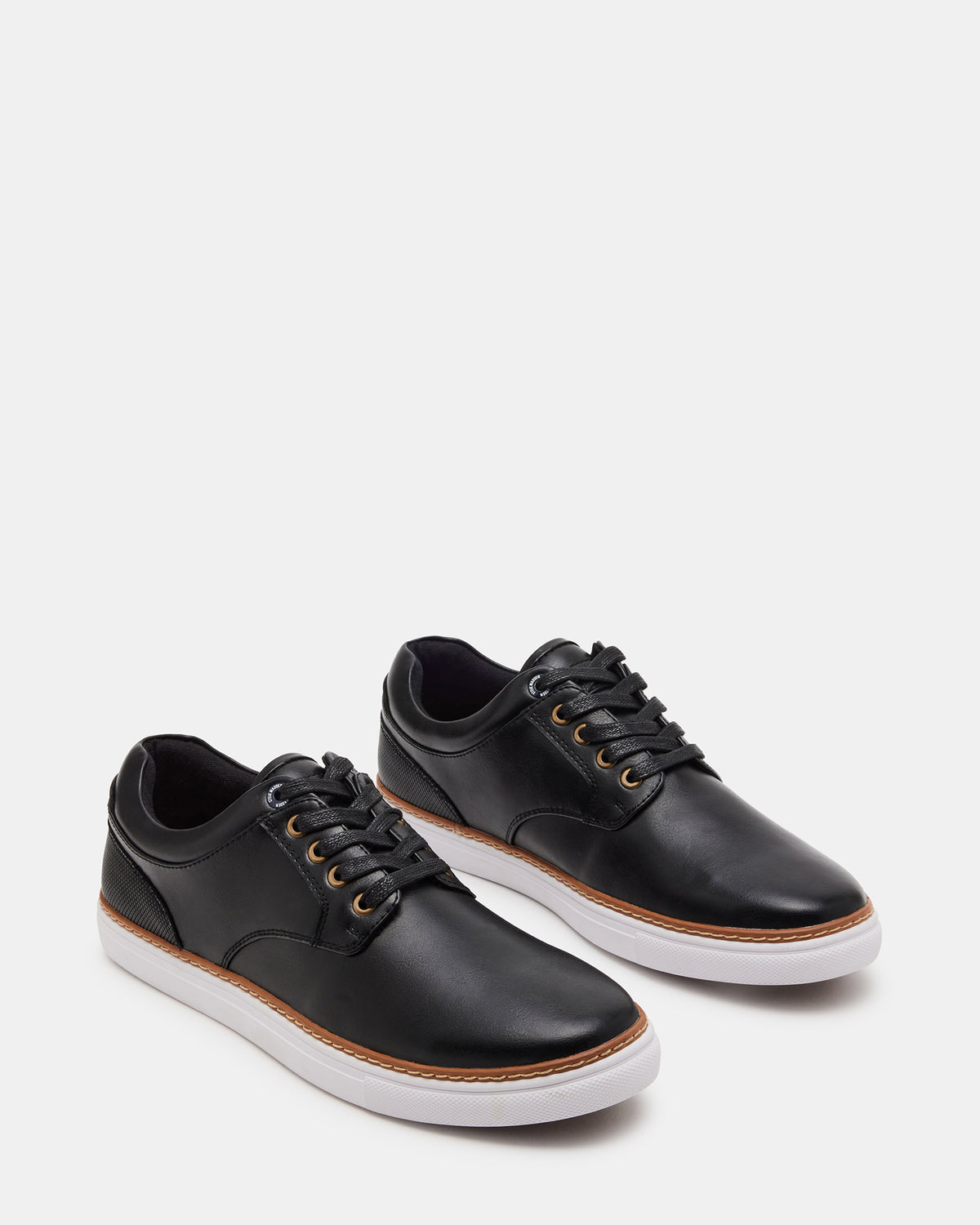 GUSS Black Low-Top Men's Casual Shoe - Steve Madden