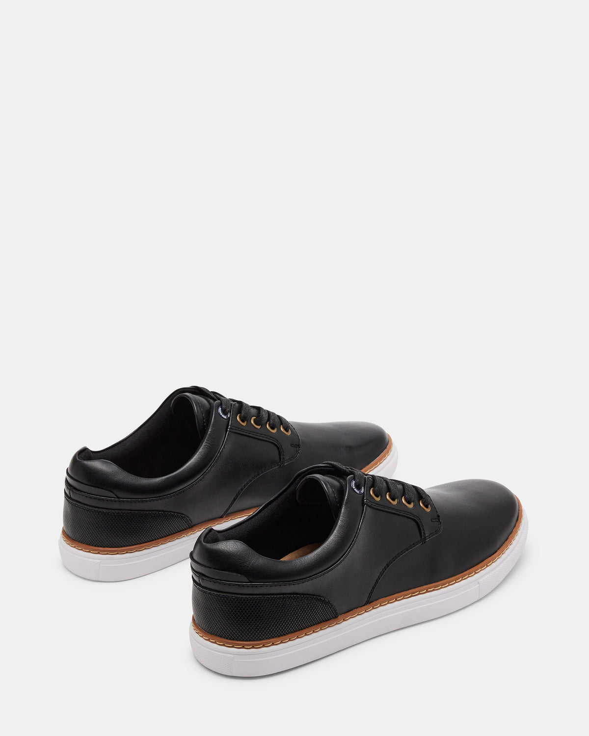 GUSS Black Low-Top Men's Casual Shoe - Steve Madden