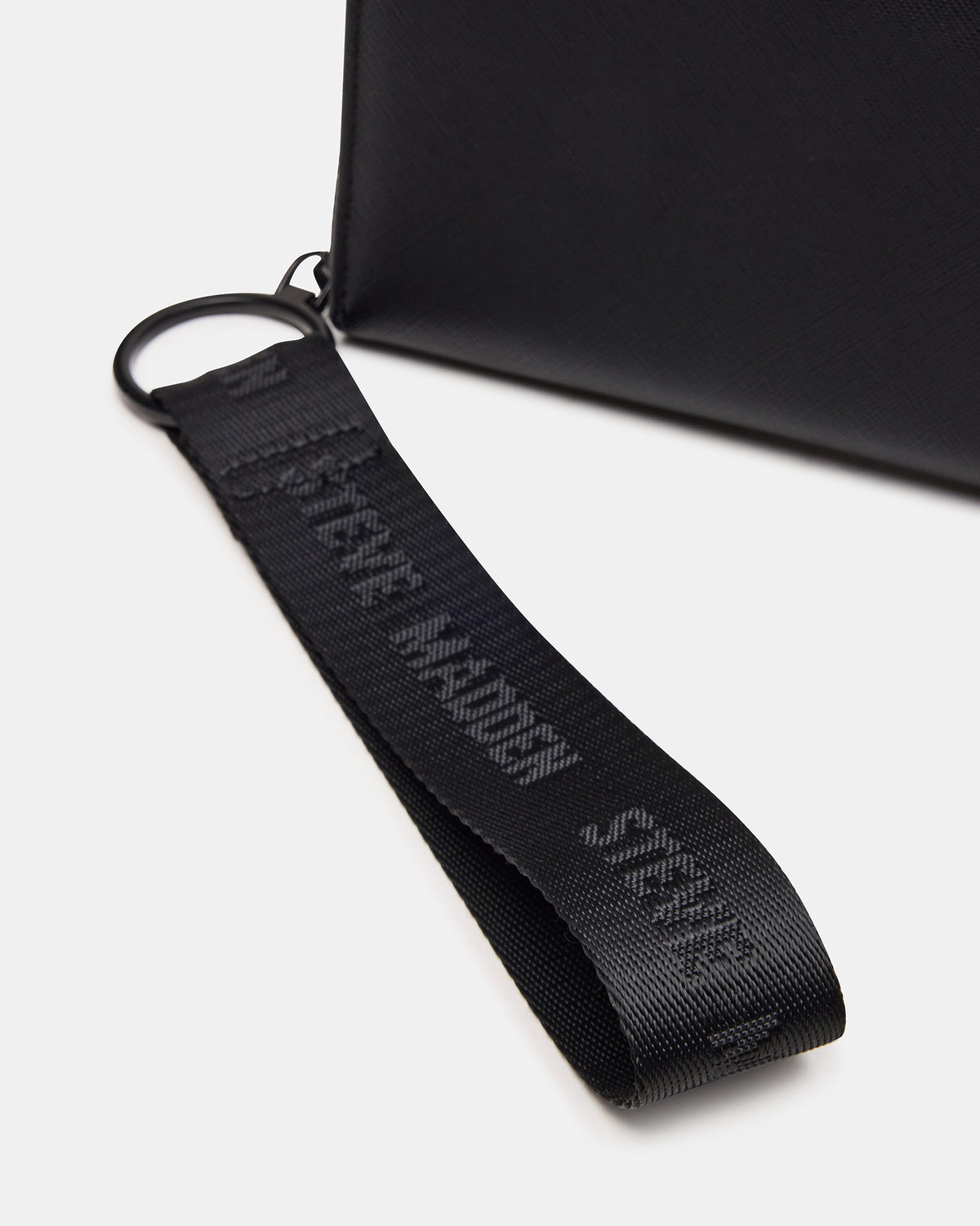 ZIP Wallet Black Zipper Cloure Wristlet Wallet - Steve Madden