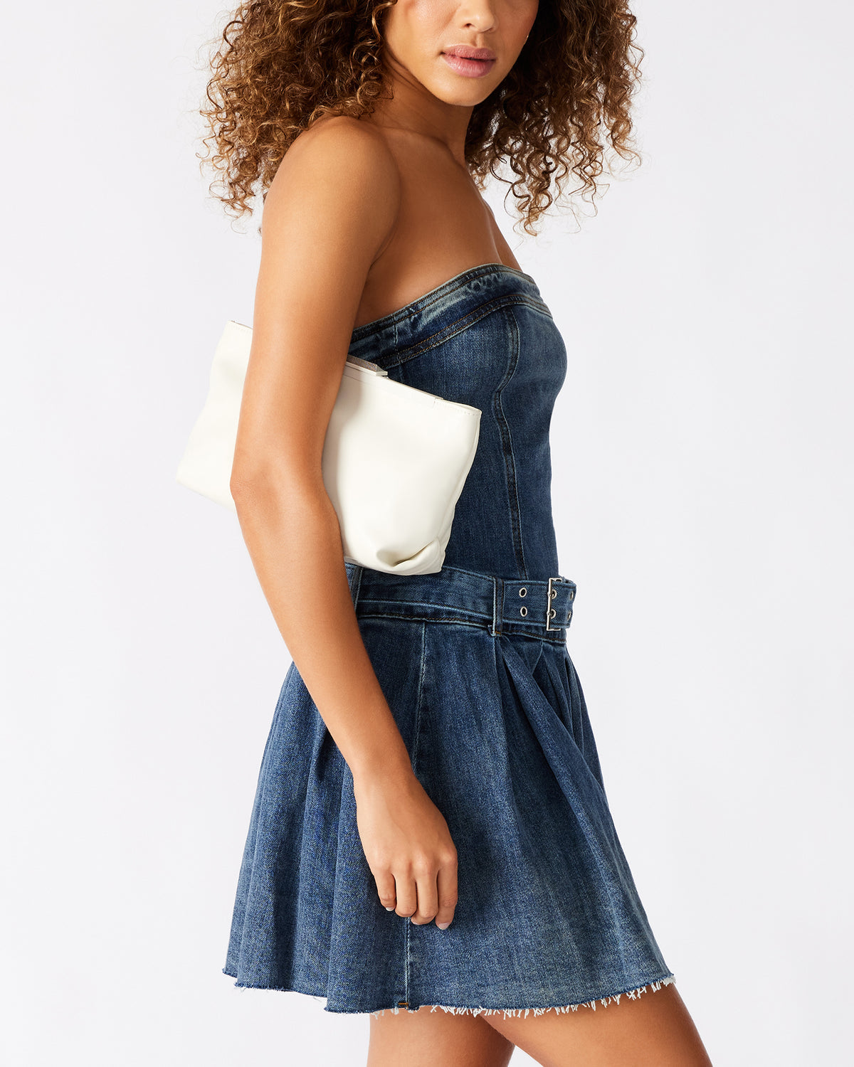 ANTONI Soft Oversized Clutch Bag Off-White | Women's Handbags - Steve Madden