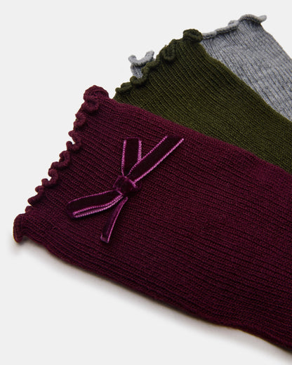 3 PACK FOLLY VELVET BOW RIB CREW SOCKS CHERRY Women's Lettuce Edge Delicate Bow Socks - Steve Madden
