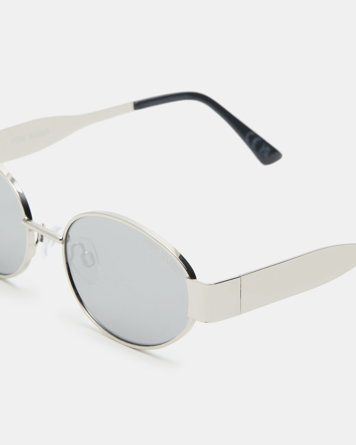 MYSTIE Shiny Silver Frame Oval Sunglasses - Steve Madden