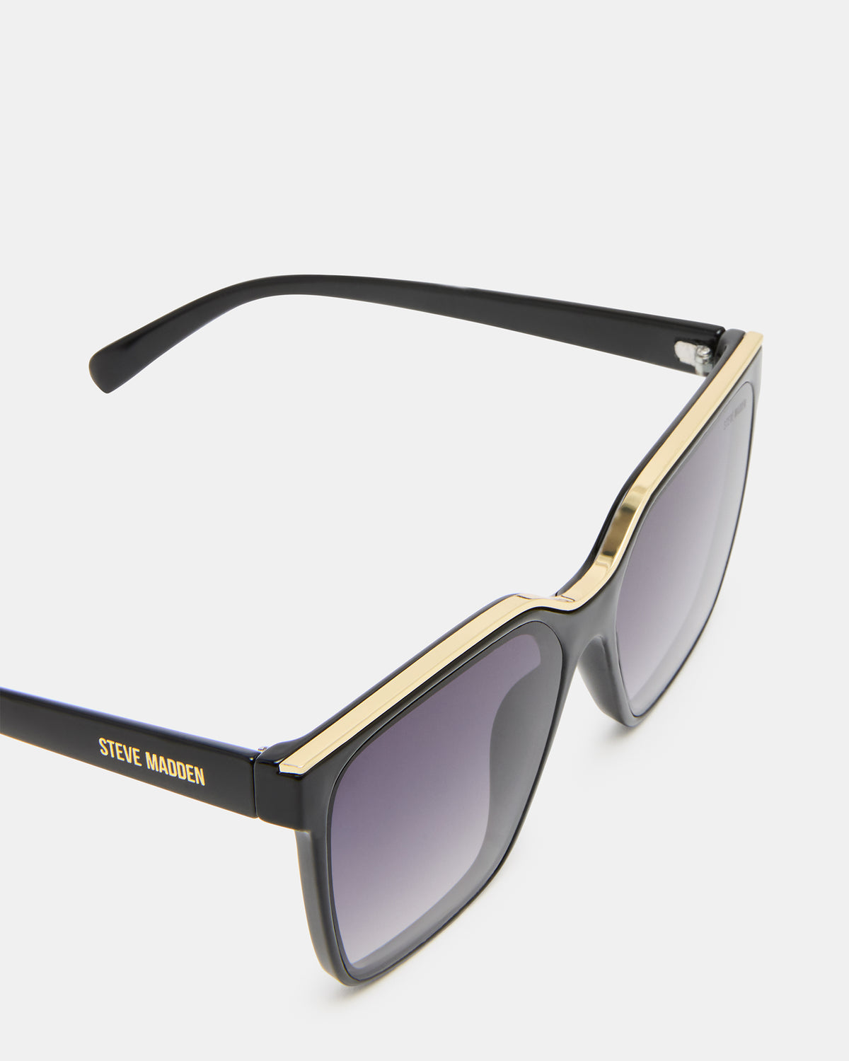 AXTON Black/Gold Opaque Shiny Gold Smoke Gradient Lens Sunglasses - Steve Madden