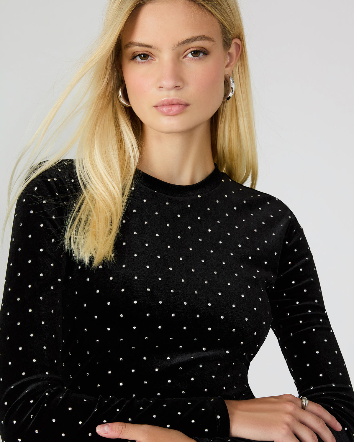 HAILEE Black Studded Velvet Long-Sleeved Pull-On Mock Neck Midi Women's Dress - Steve Madden