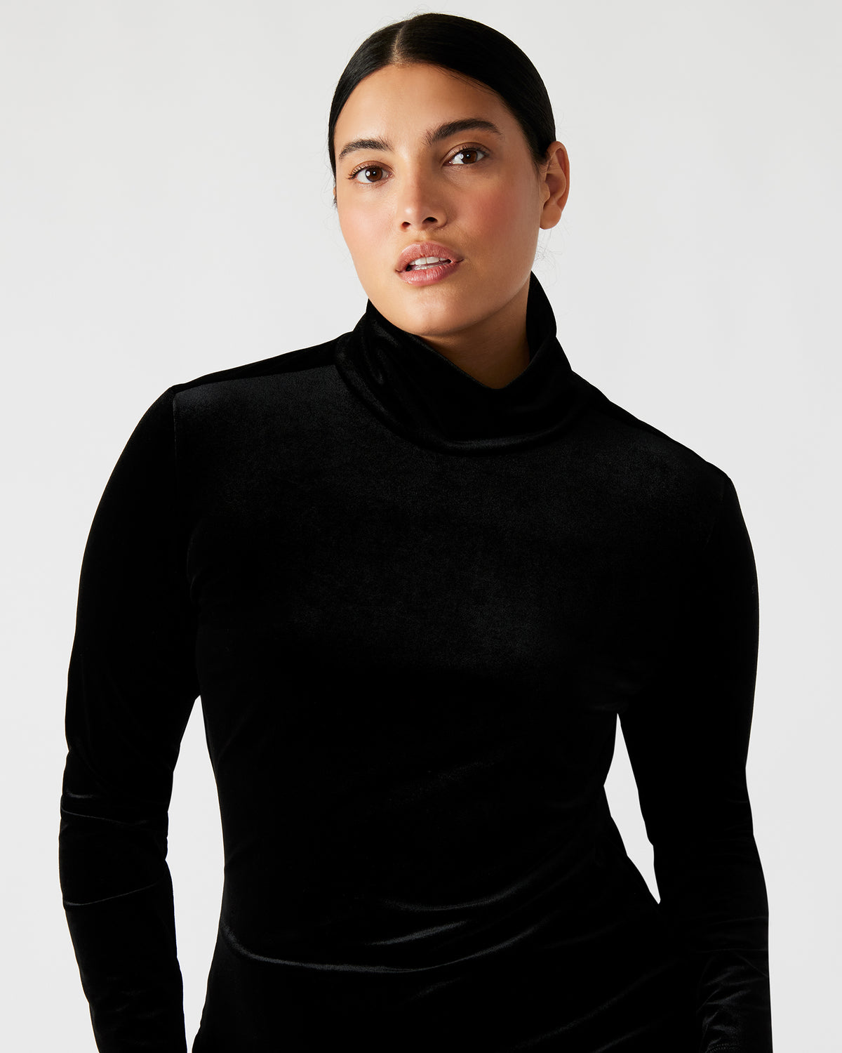 SKYLER Dress Black | Women's Long-Sleeved Turtleneck Velvet Dress - Steve Madden