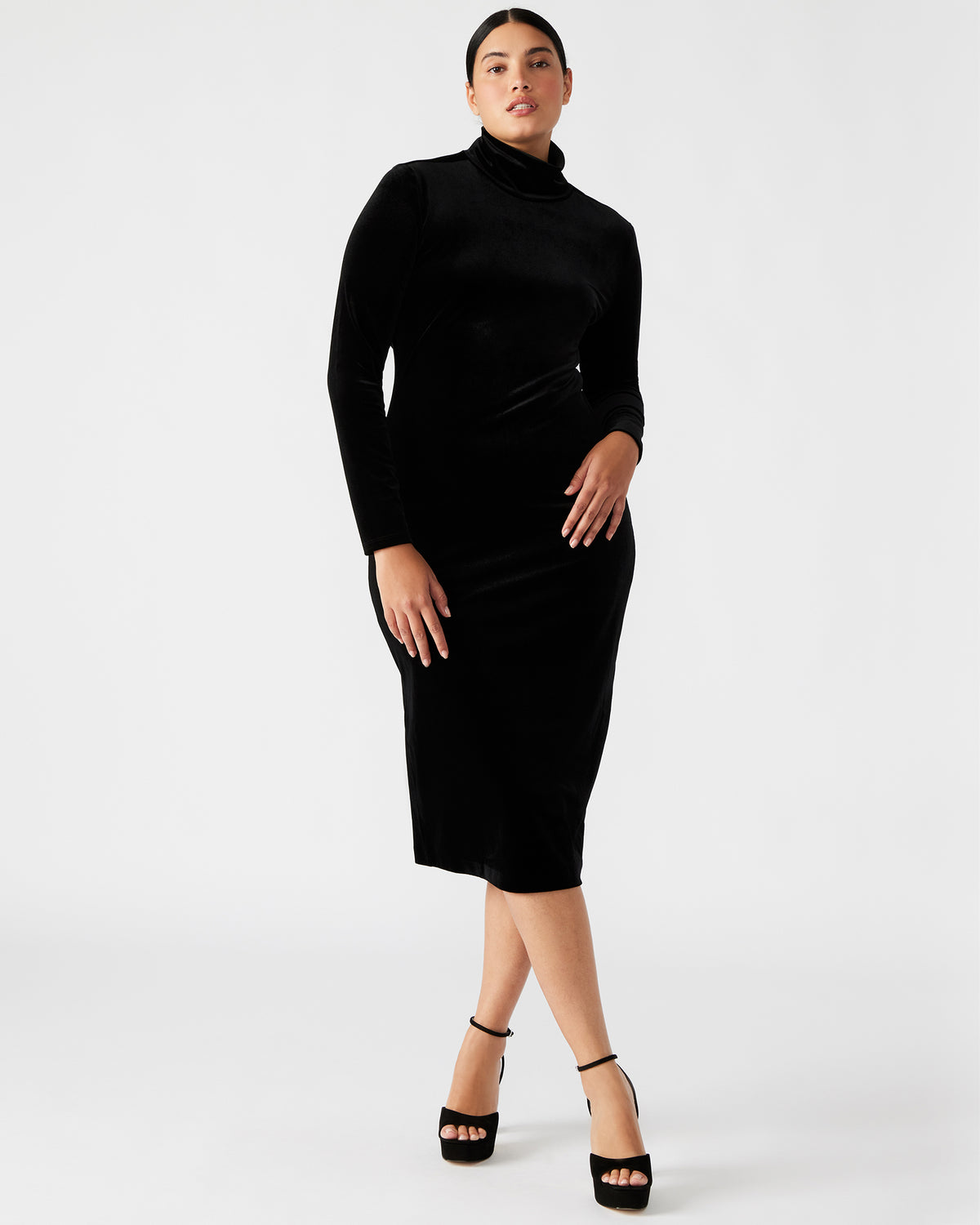 SKYLER Dress Black | Women's Long-Sleeved Turtleneck Velvet Dress - Steve Madden