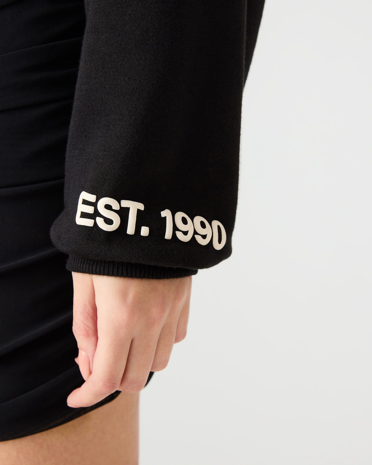 SM Black Logo Long-Sleeved Women's Hoodie - Steve Madden