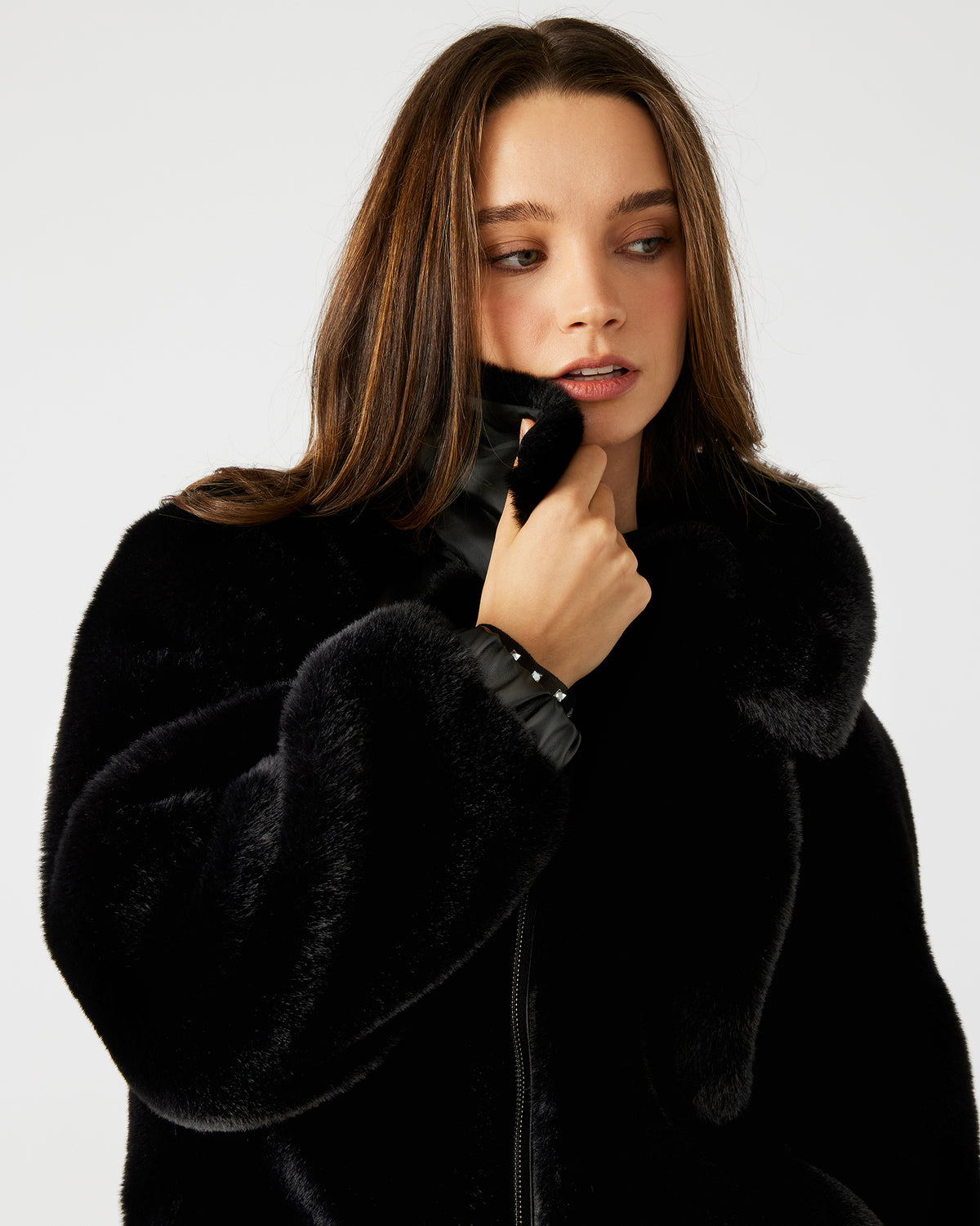 ZEPHRINE Jacket Black | Women's Long-Sleeved Furry Jacket - Steve Madden