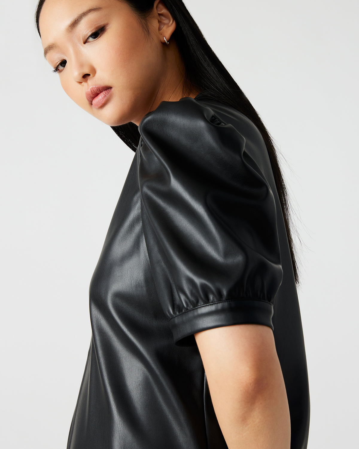 JANE Black Women's Short-Sleeved Suede Top - Steve Madden