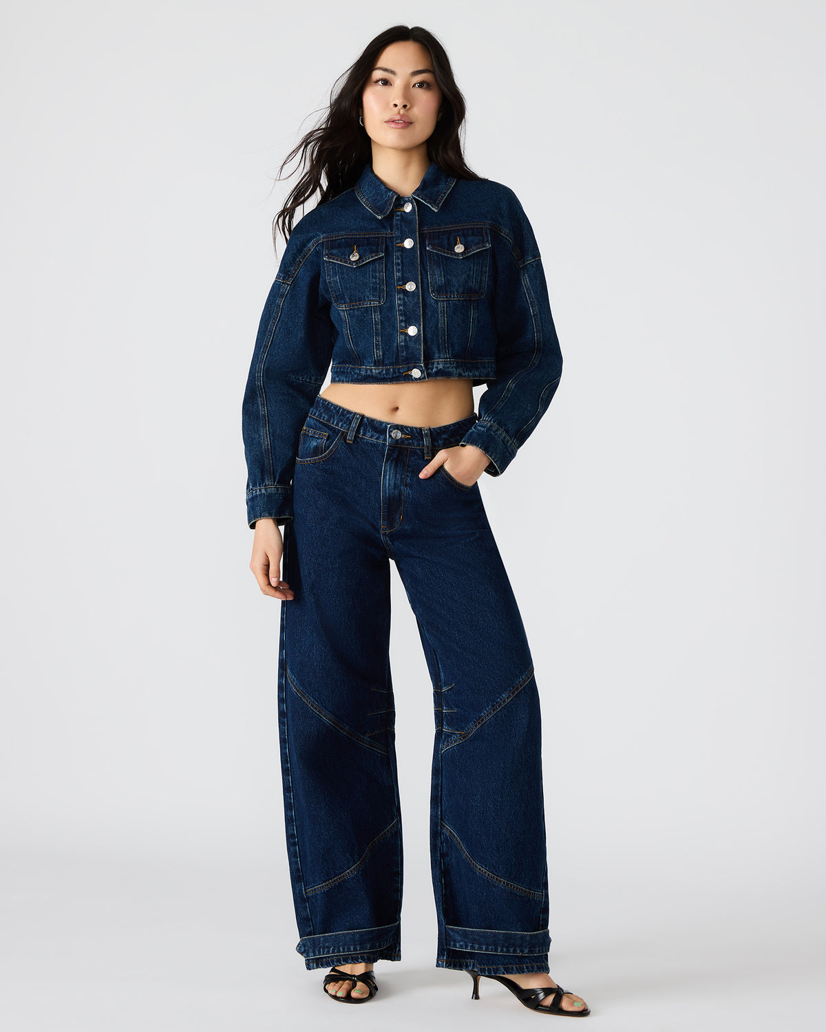 TRE Dark Denim Barrel Women's Jean - Steve Madden