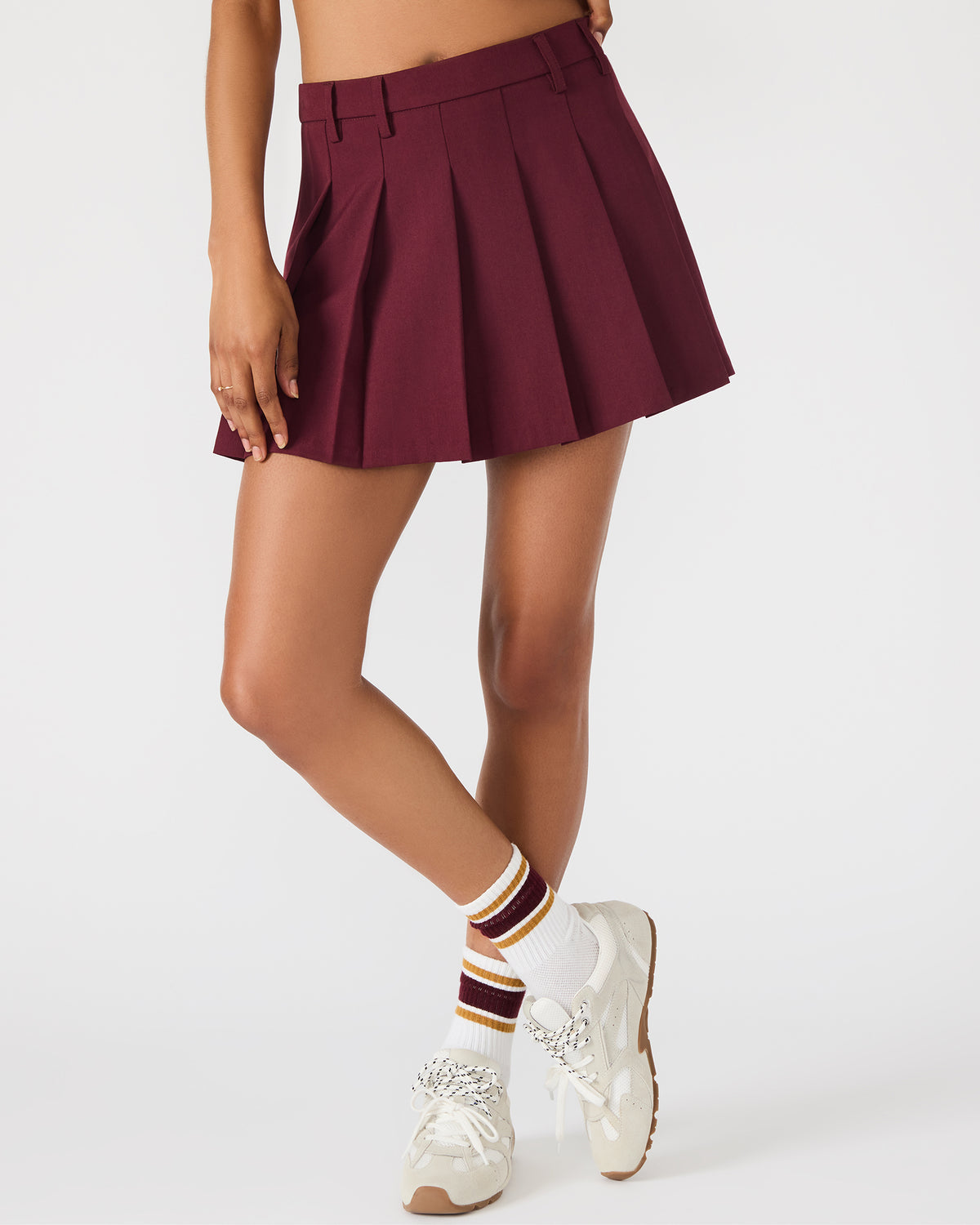 MARGO Wine Pleated Women's Mini Skirt - Steve Madden