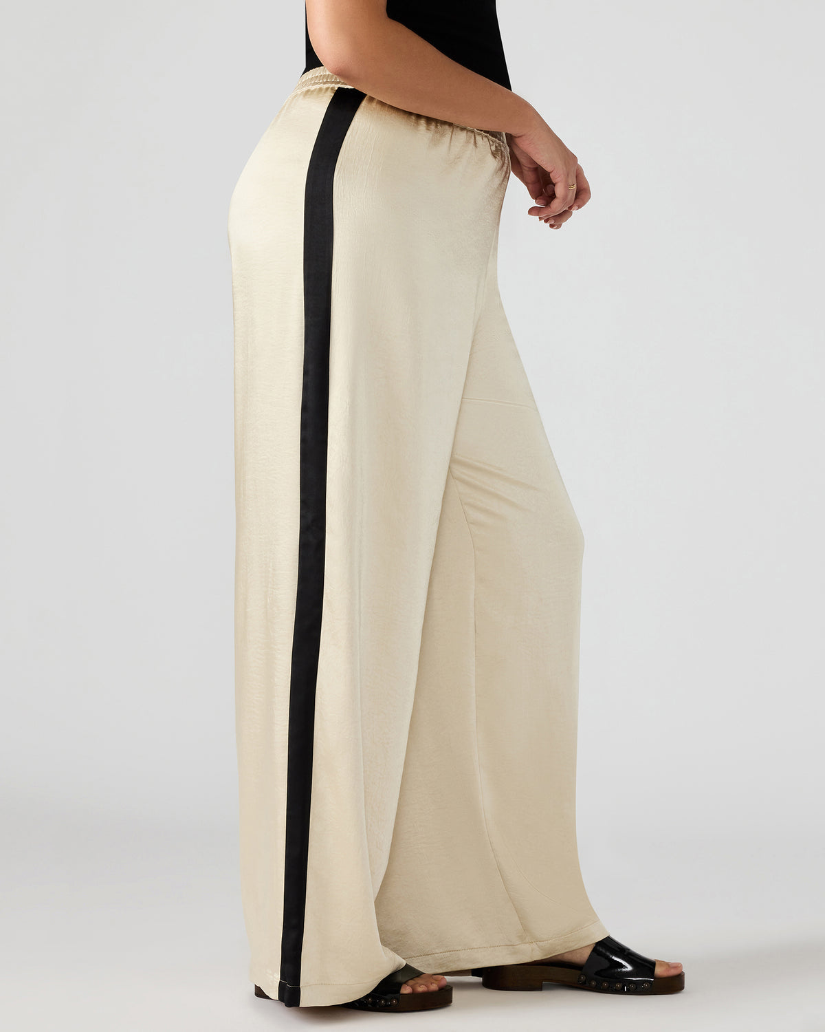 MOXIE Cream Pull-On Contrast Panel Straight Leg Women's Pant - Steve Madden