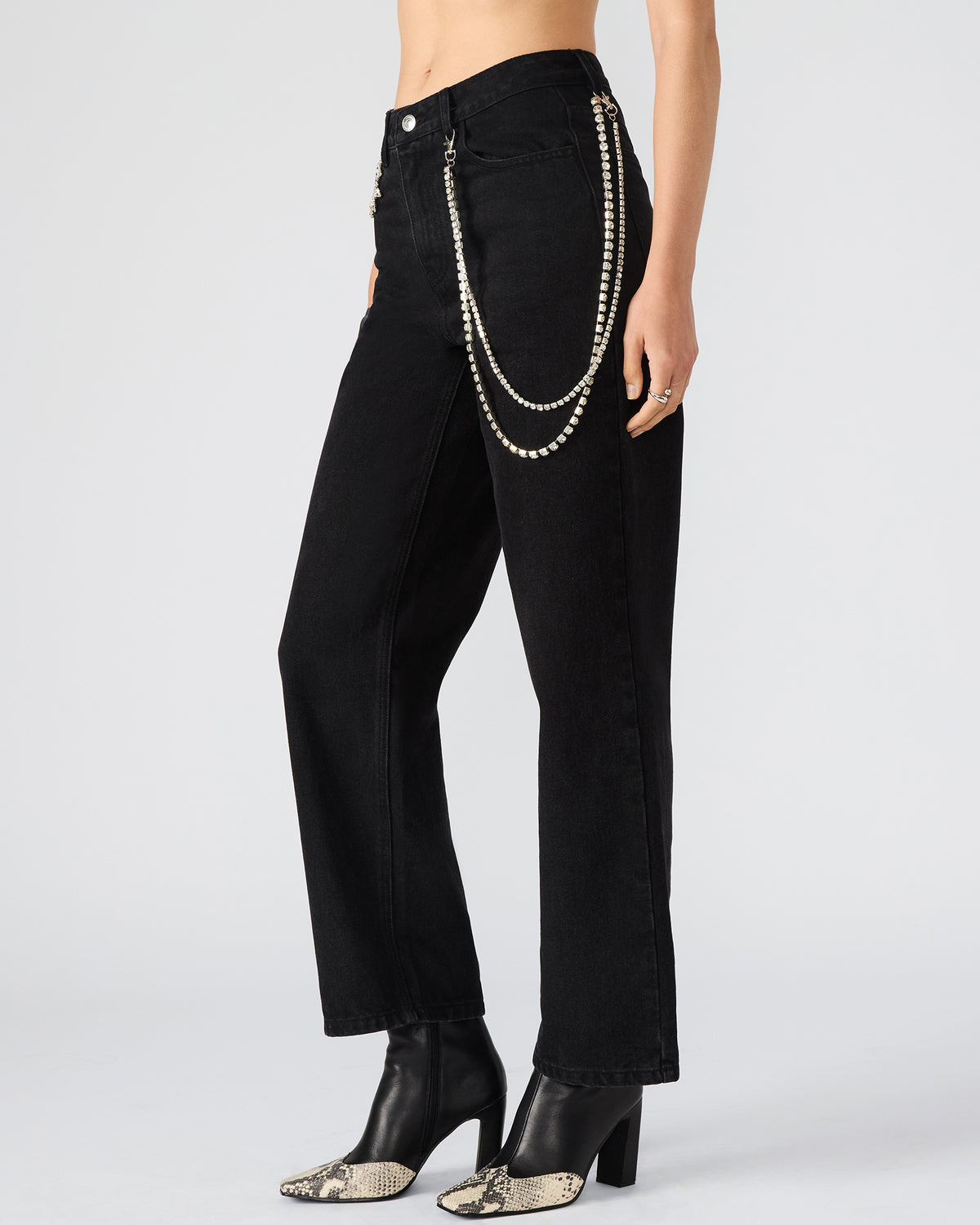 SWIFT Black Wide-Leg Denim Chain Women's Jean - Steve Madden